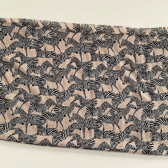J.Crew Luxurious Zebra Print Scarf 33”x 70” Neutral Safari Novelty Soft Chic - Picture 2 of 6